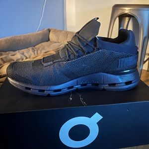 On running cloudnova shoes